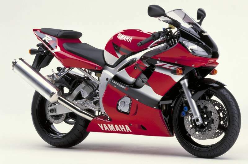 Yamaha YZF600R 2001 vs. Competition: How Does It Stack Up?