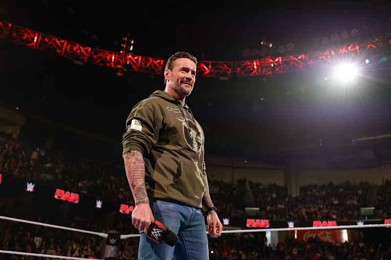 WWE Results Tonight: Every Match, Every Winner (Stay Updated on All the Action)