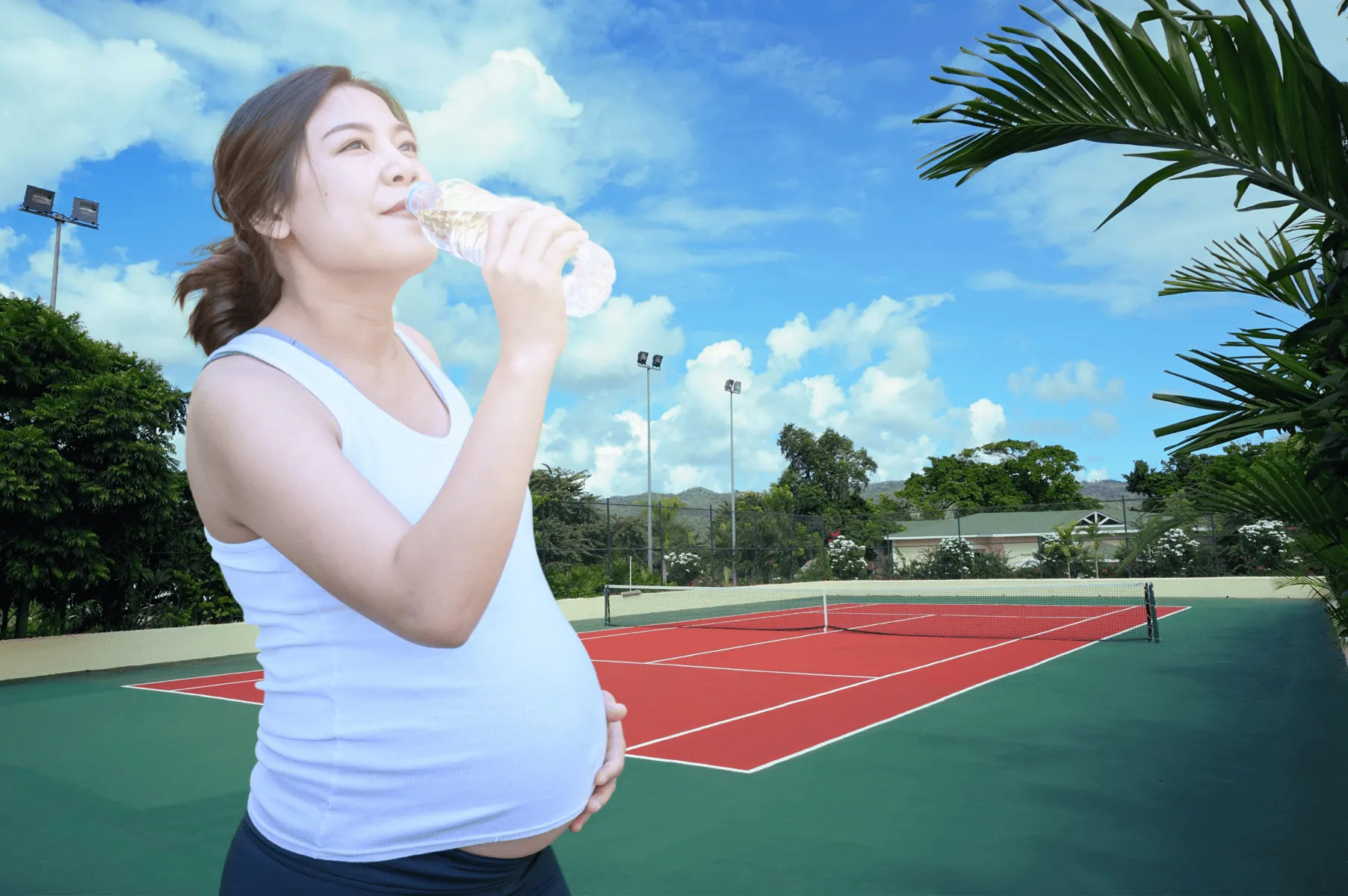 Play Tennis While Pregnant: Dos and Donts (Simple Rules for Expecting Mothers on the Court)