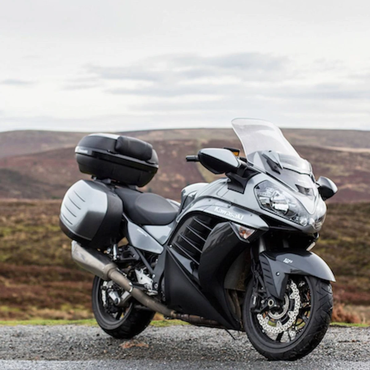 1000 GTR Kawasaki: Is This the Ultimate Sport Touring Motorcycle for You?