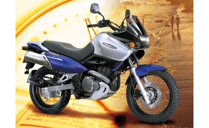 Suzuki 650 XF Freewind Review (What You Need to Know Before Buying This Adventure Bike)