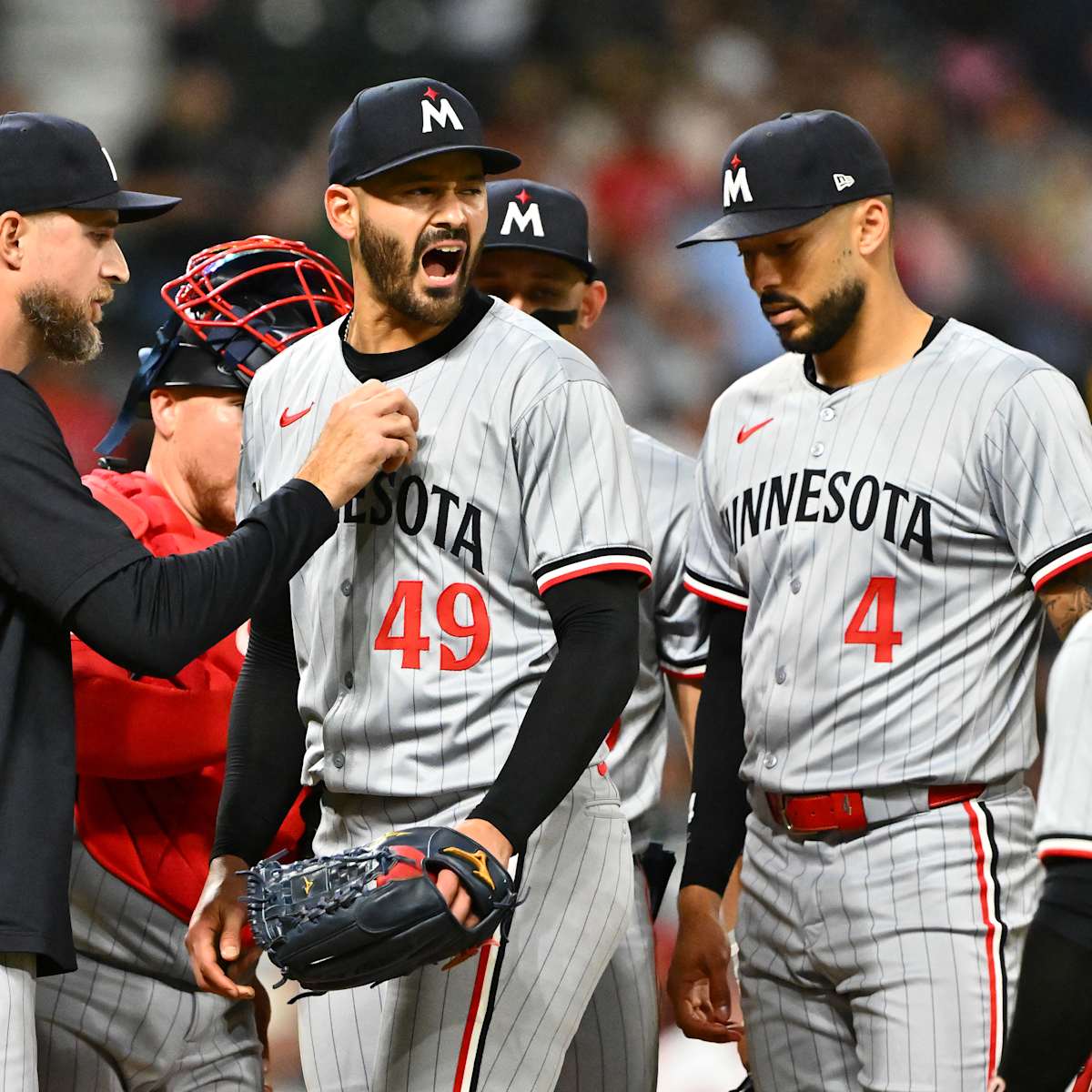 Twins Mariners Tiebreaker: A Look Back at Their Season Rivalry and Playoff Hopes!