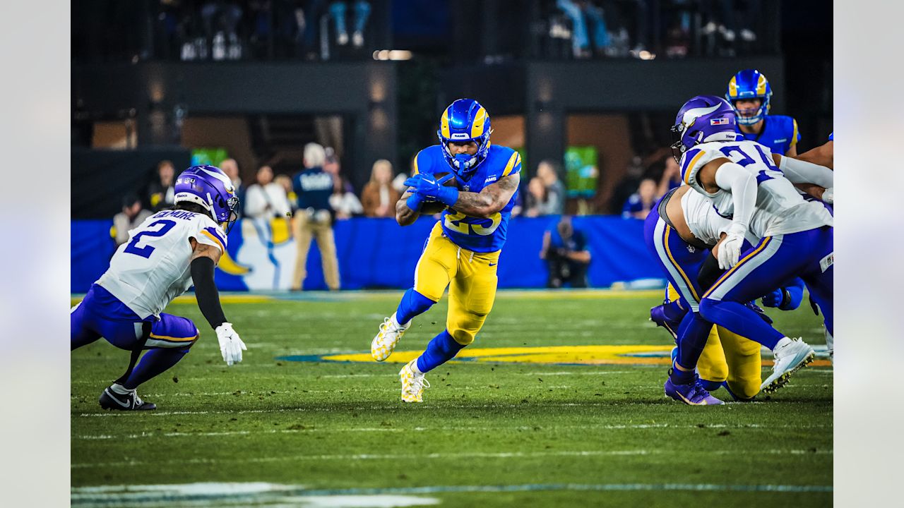 Minnesota Vikings vs Los Angeles Rams: Clash of the Titans! (Your Guide to the Big Game)