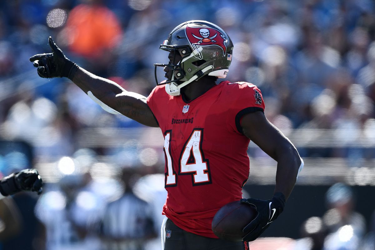 Chris Godwins Performance Tracked: See His Full Game Log Here Now