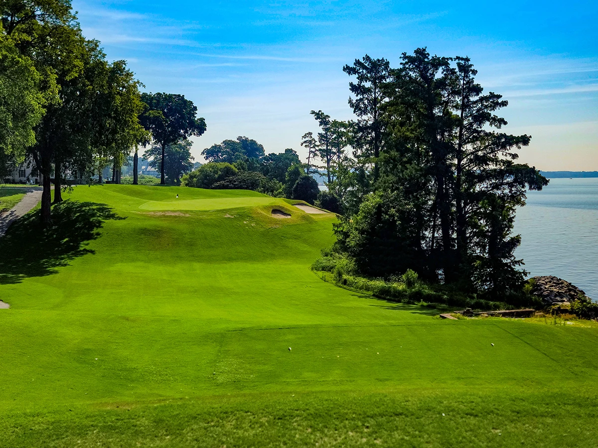 The Best Time to Play Kingsmill River Golf Course: A Simple Guide for You