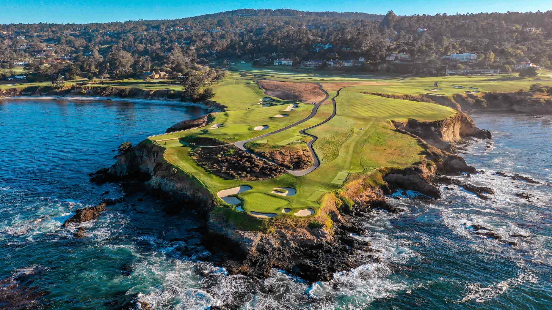 How much does it cost to play Pebble Beach golf? Everything you need to know in simple terms!