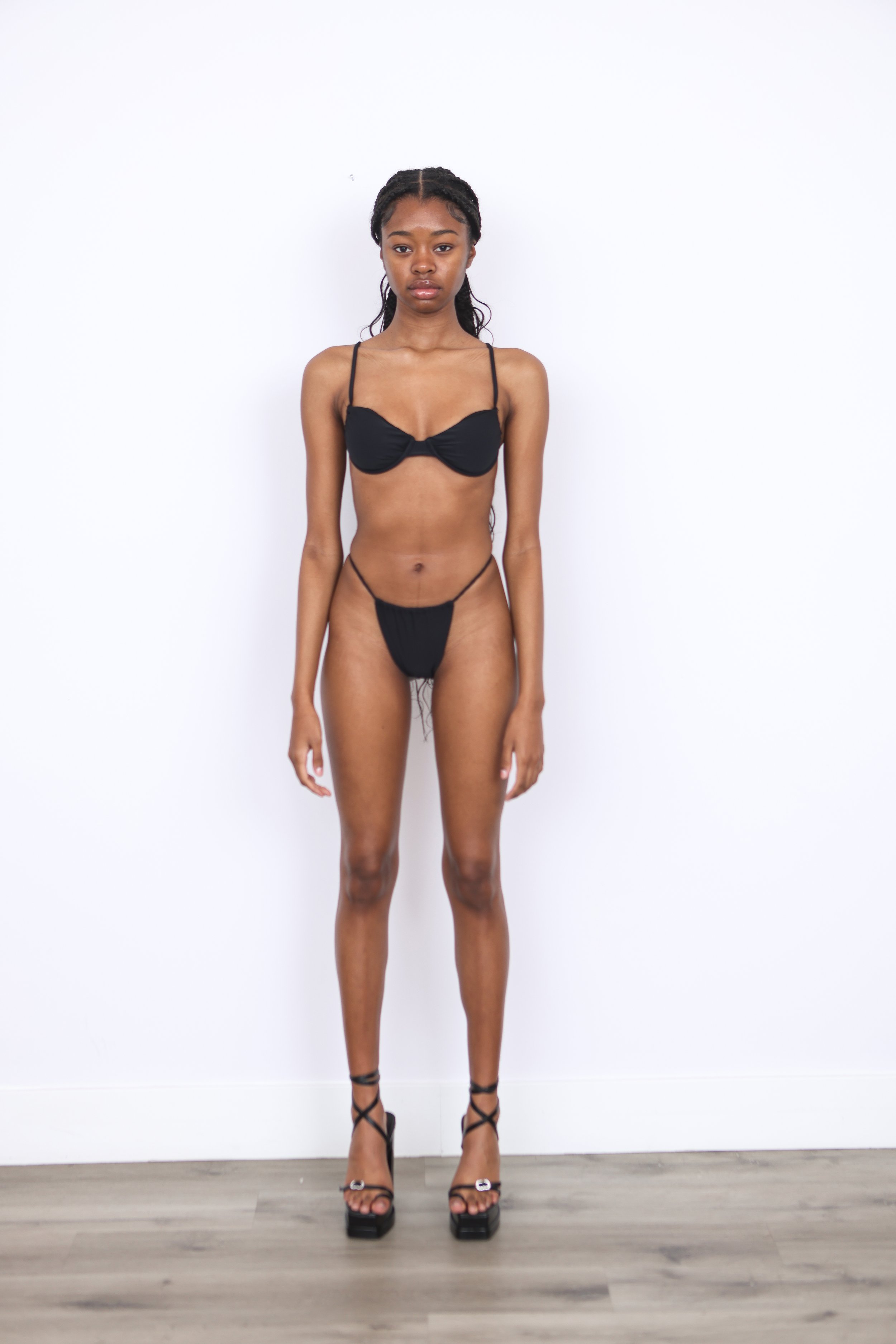 Swimwear Models: What Makes a Great One? (Learn What It Takes to Shine as a Swimsuit Model)