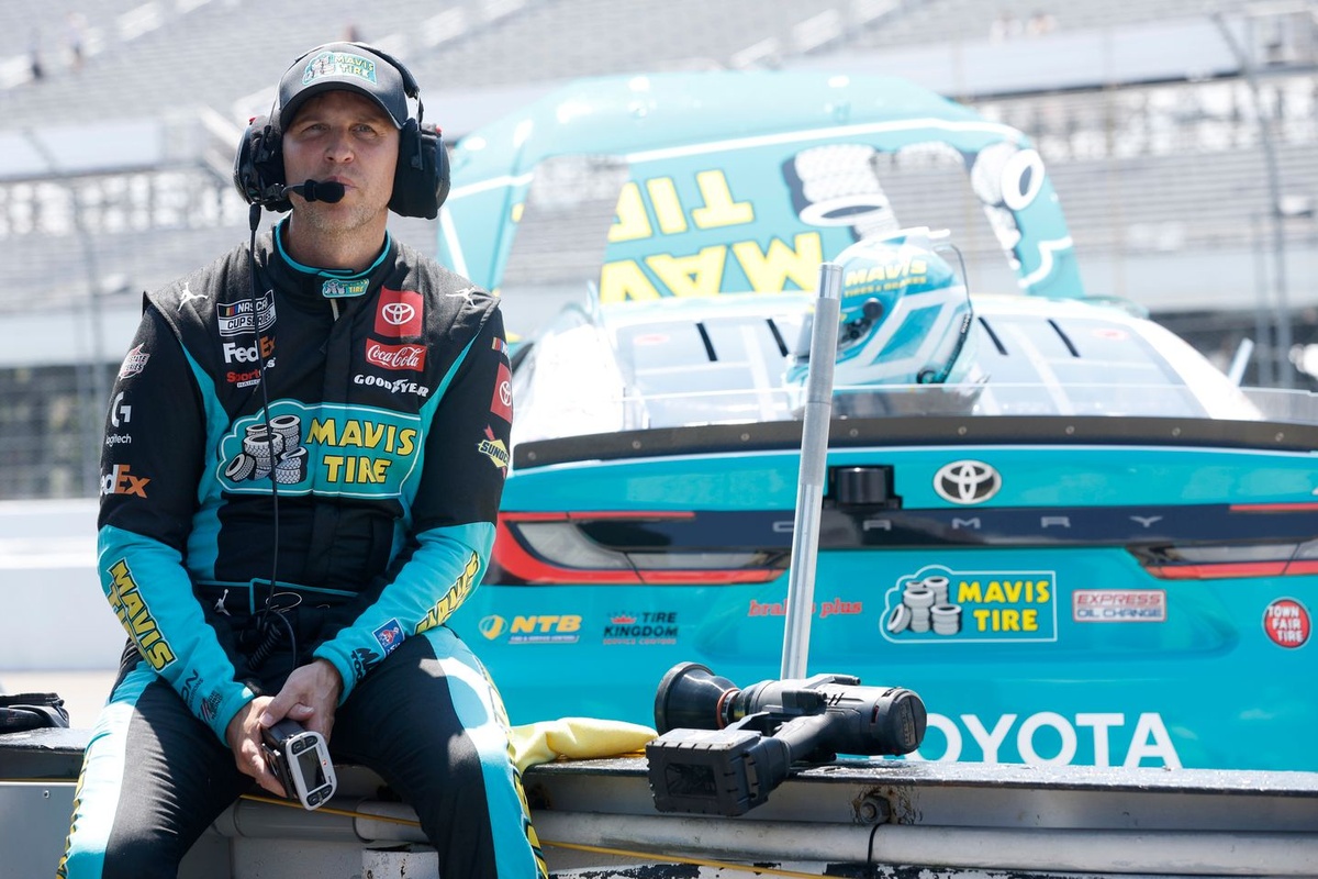 Denny Hamlin Qualifies Last: What Does This Mean for the Playoff Opener at Atlanta?
