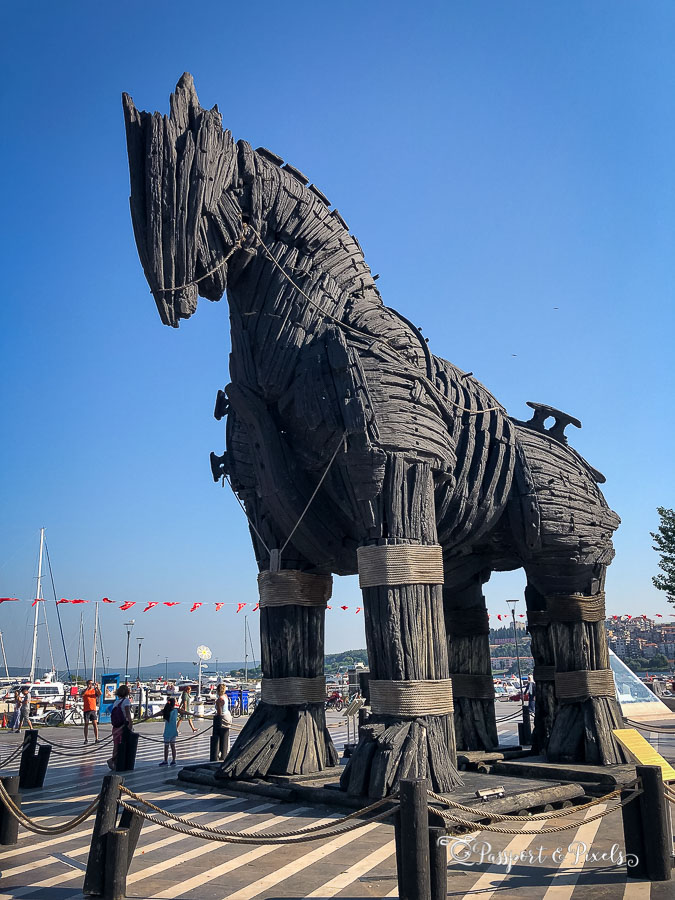 Explore the City of Troy Horse: A simple guide to a complex history.