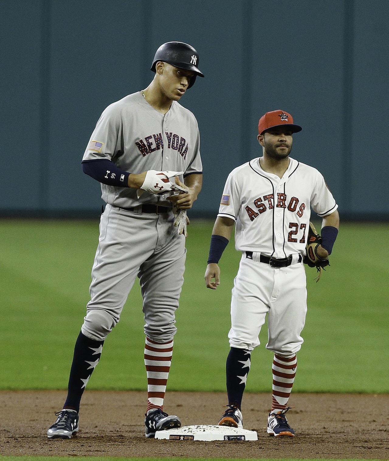 Aaron Judge Standing Next to Altuve Is the Photo Everyone Is Sharing Today
