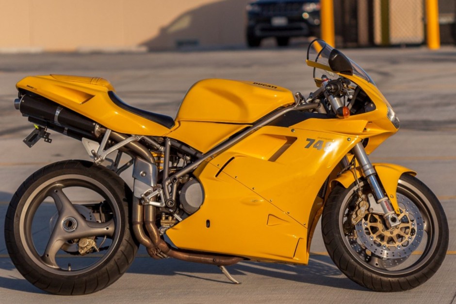 Ducati 2001 748: Get the Best Deals on this Classic Bike!