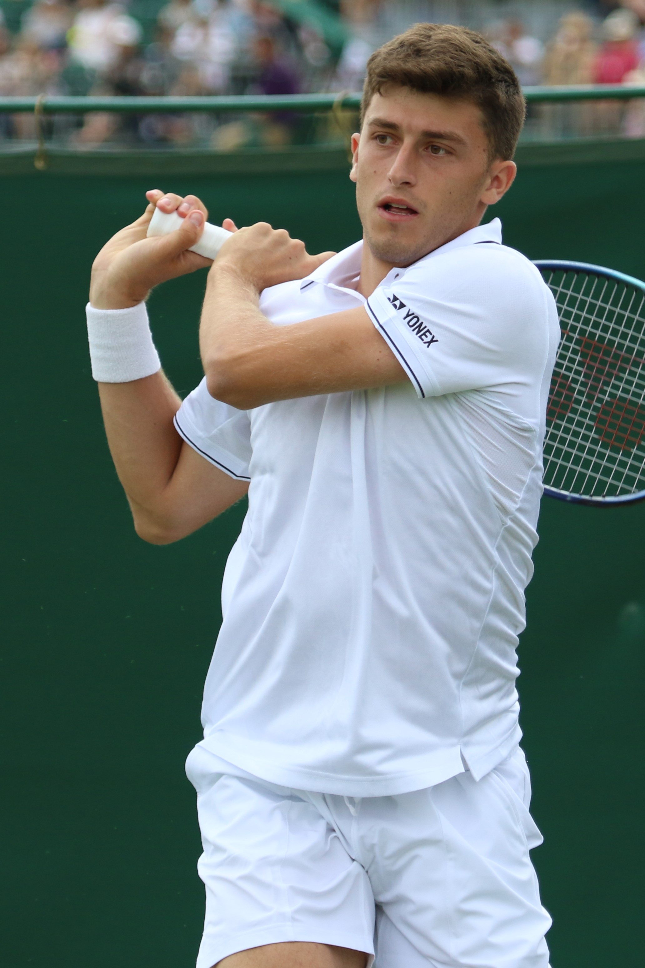 How old is Luca Nardi? Find out the tennis stars age and more about his career journey here!