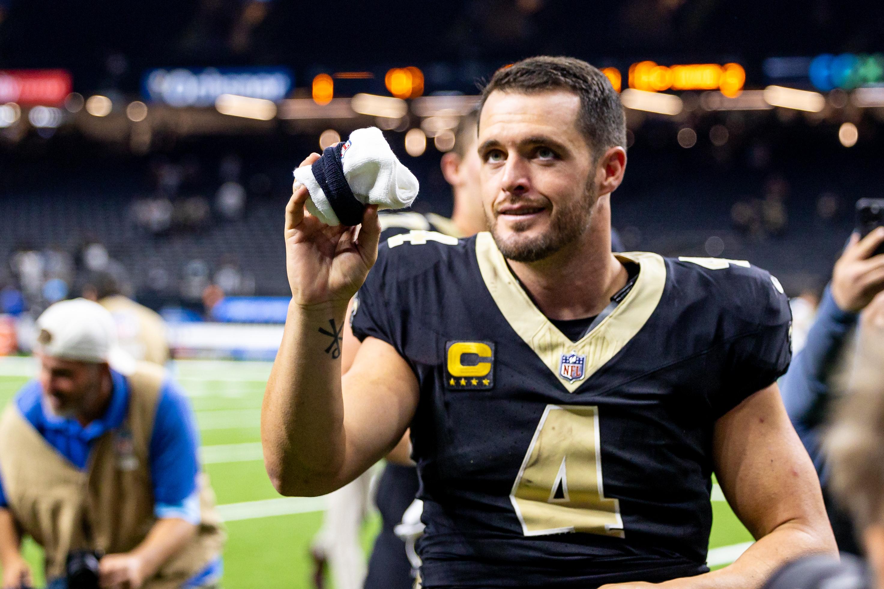 Derek Carr Tattoo Wrist: What Does It Mean? (We Explain the Possible Symbolism Behind the Design)