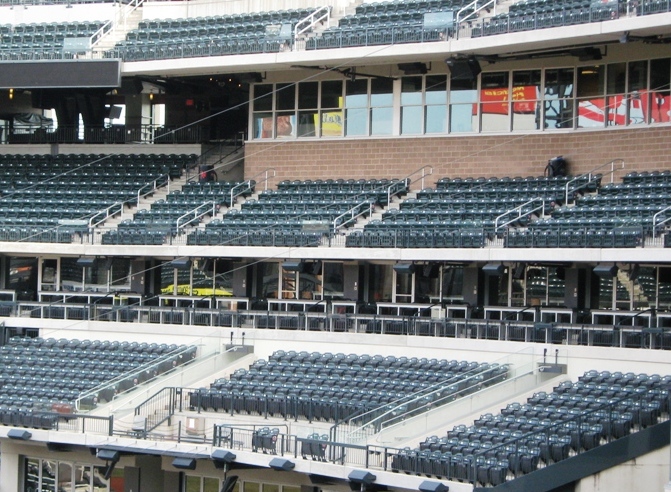 Accessing the Piazza Club at Citi Field: Tips for Fans.