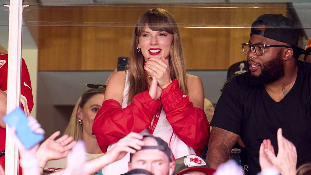 Taylor Swift Spotted at Chiefs Game Today: Fans Go Wild!