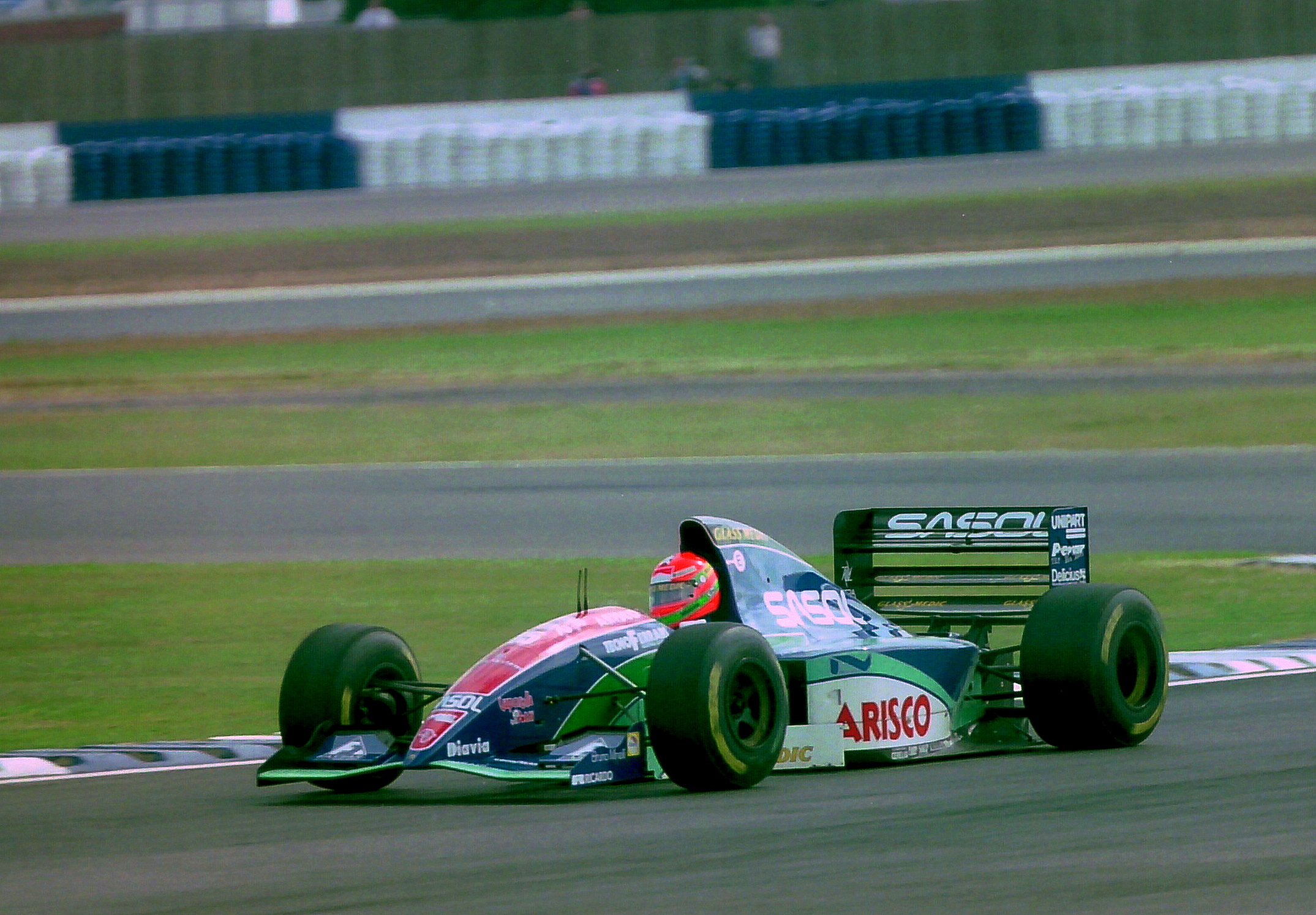 f1 jordan 194: See Specs, Photos & History of This Iconic Race Car.