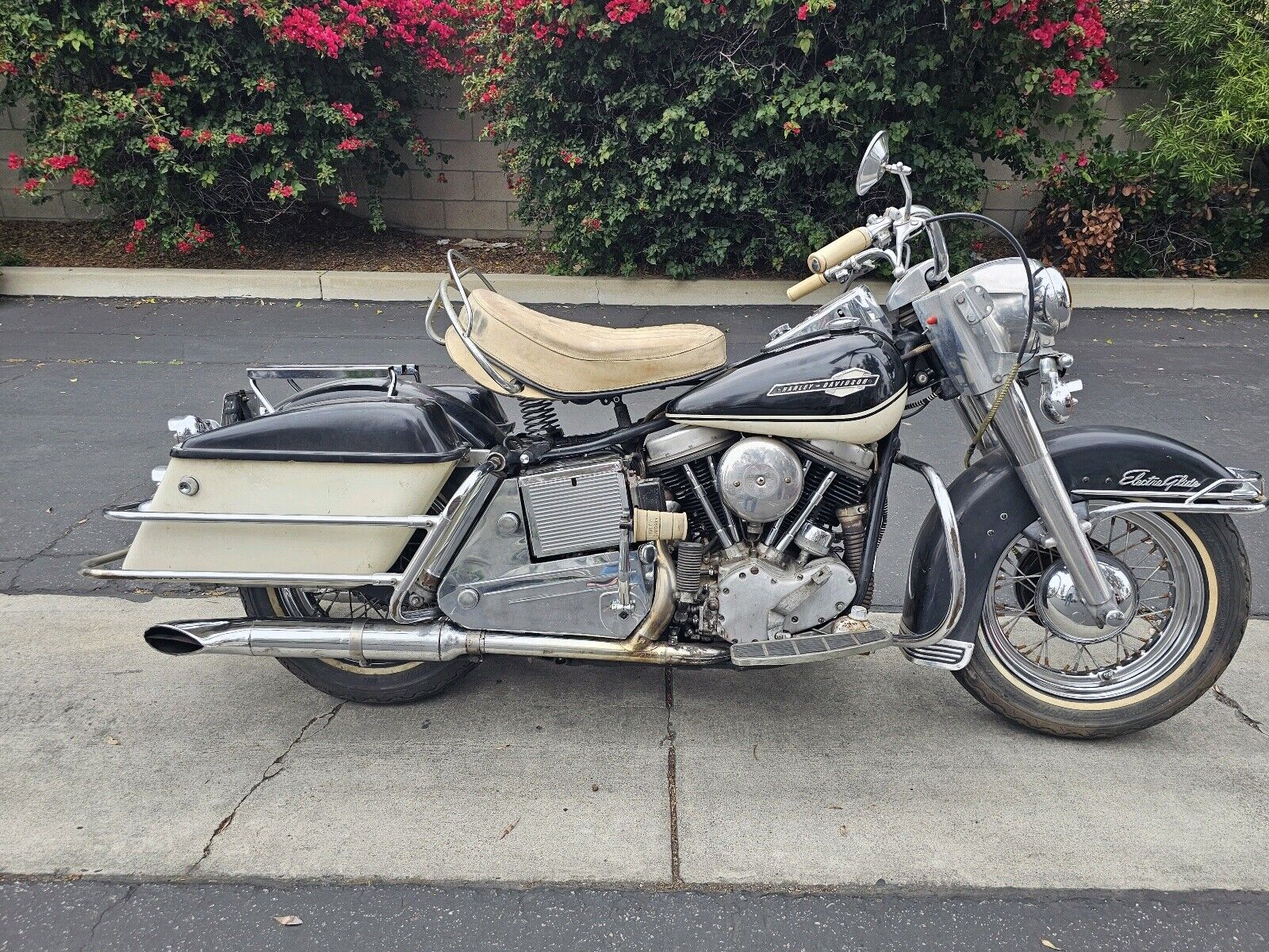 1965 Harley Davidson Electra Glide: Classic Bike Buyers Guide & Tips!