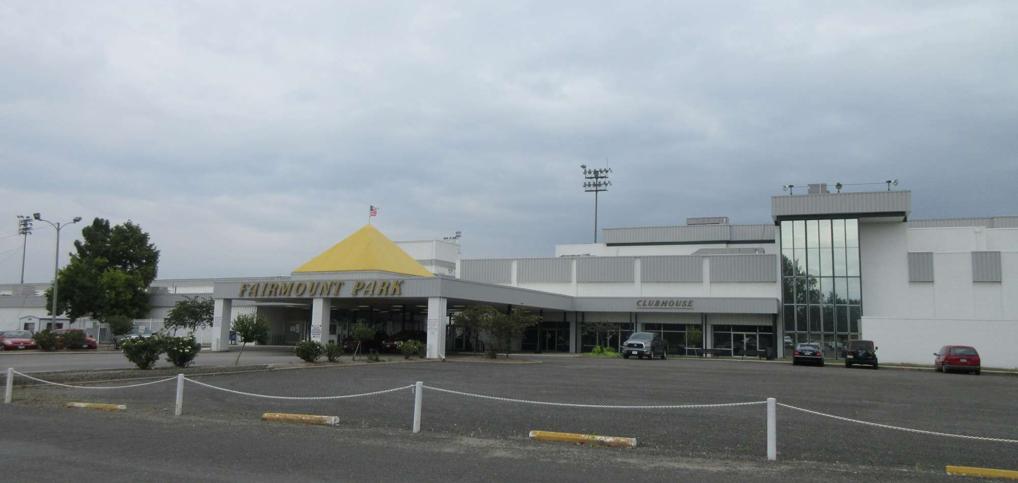 Plan Your Visit to Fairmont Racetrack Collinsville Illinois: Everything You Need to Know!