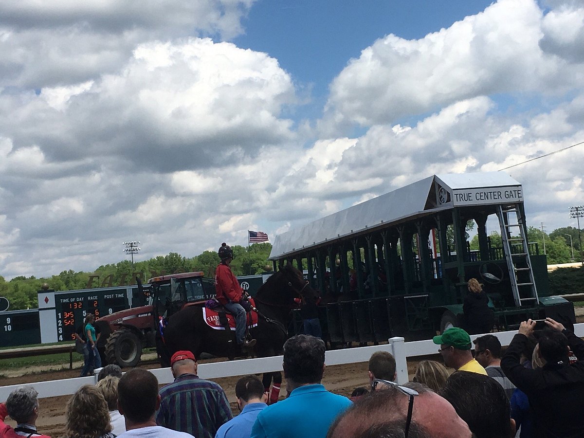 Plan Your Visit to Fairmont Racetrack Collinsville Illinois: Everything You Need to Know!