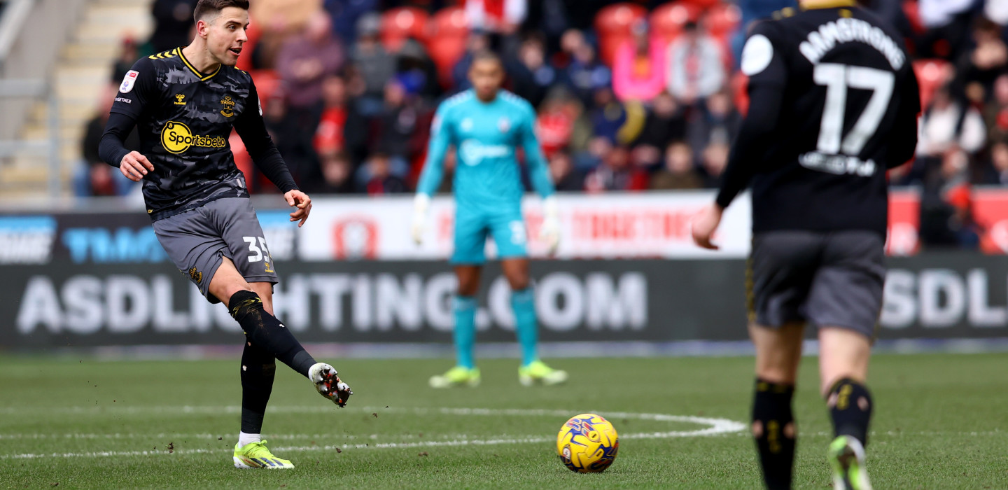 Bednarek and Southampton: All the News and Match Updates