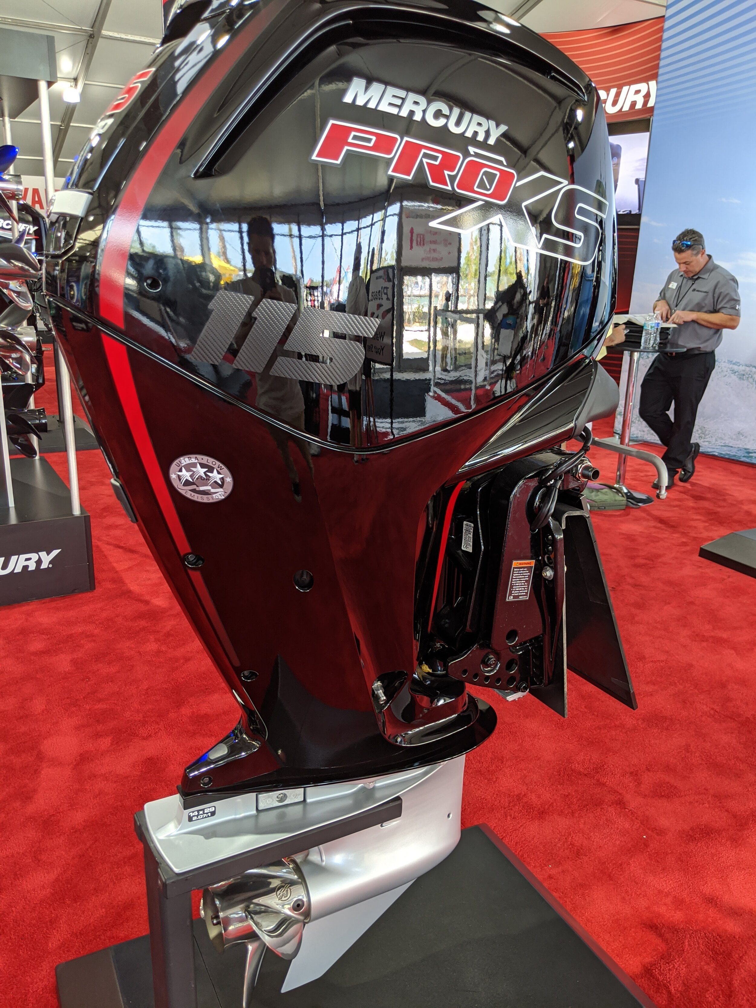 Checking the yamaha 115 four stroke weight? Compare its exact figures against other outboard models now.