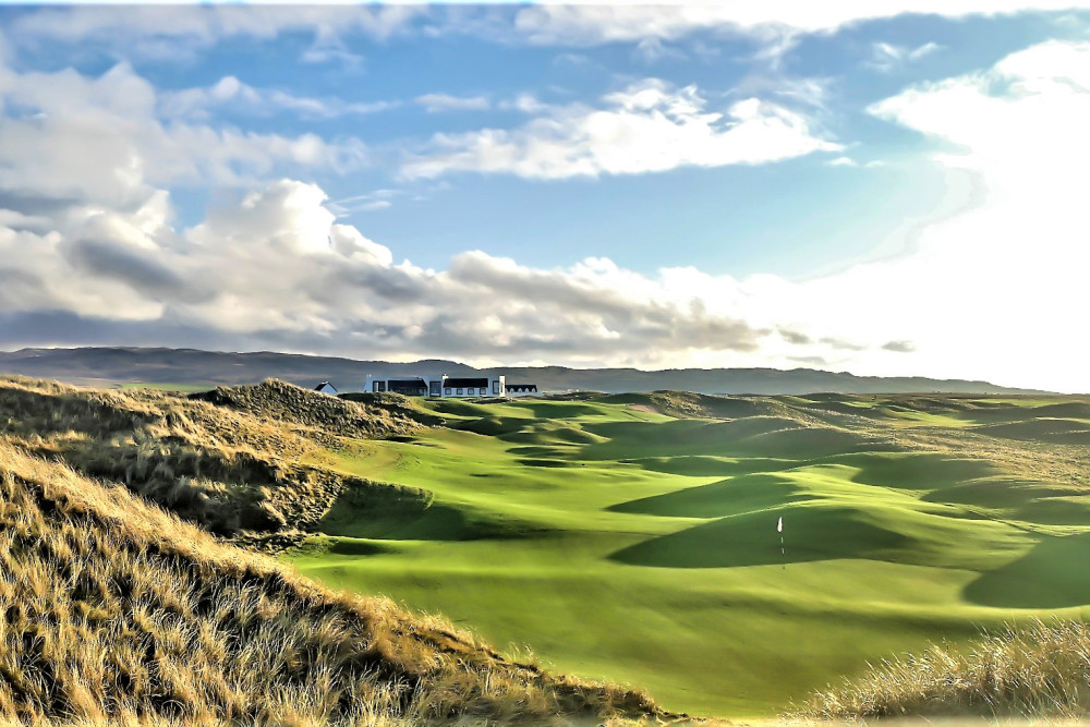 Explore the Islay Golf Course (A Golfers Paradise in Scotland)