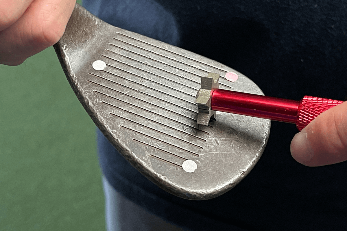Need More Spin? Learn How to Sharpen Grooves on Wedges