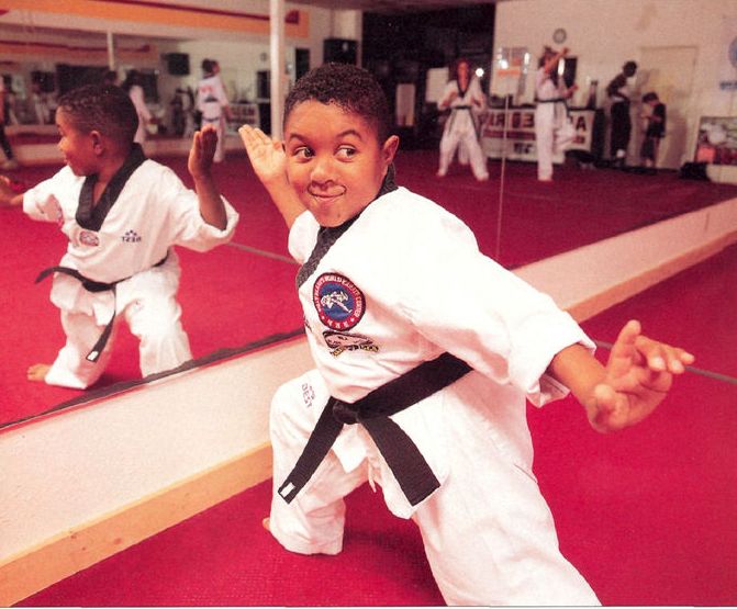 Whats up with Emmanuel Lewis Medical Condition? (Simple Explanation Here!)