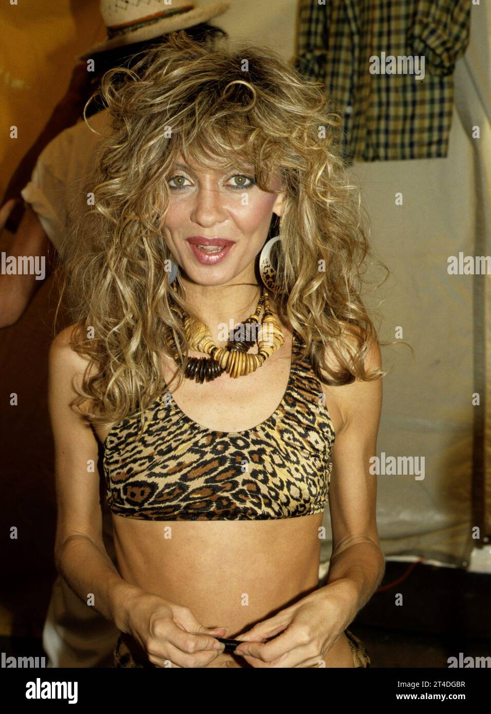 Know about Stacey Q Height and Weight, personal detail.