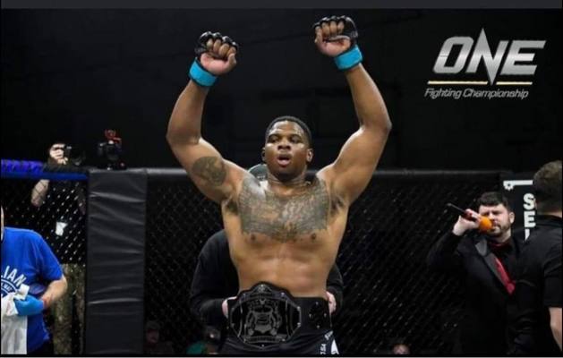 Who is Lawrence Phillips MMA fighter? Uncovering his brief fighting story.
