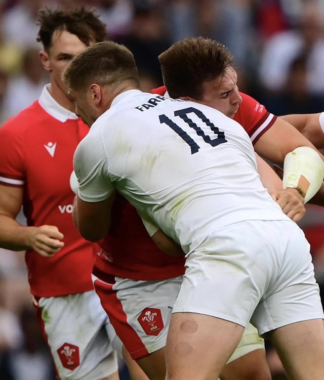 Watching a match? Know what does a yellow card mean in rugby when the referee shows it.