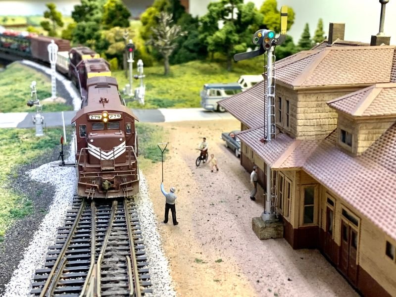 Want to build layouts like Mike Armstrong trains? Get simple tips inspired by his amazing model railroad techniques.