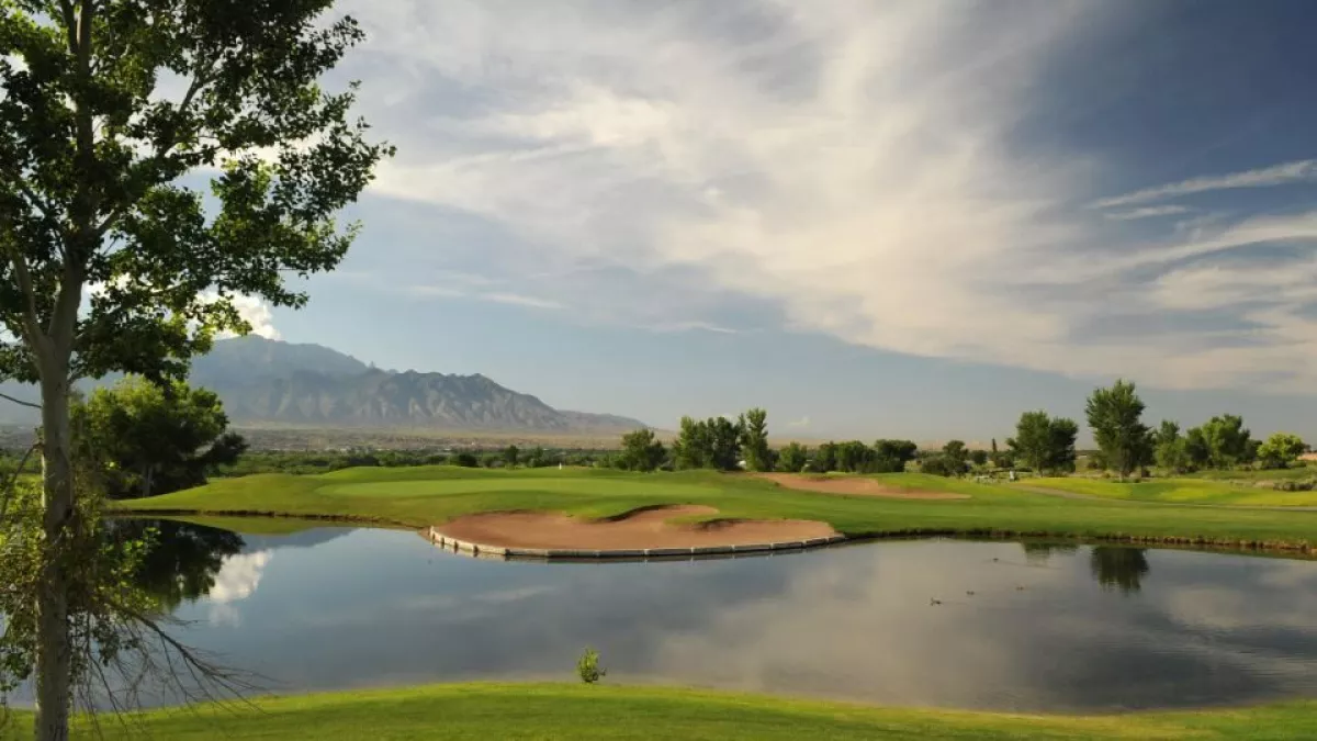 What makes Tamaya golf course unique? Discover its stunning views and challenging layout.