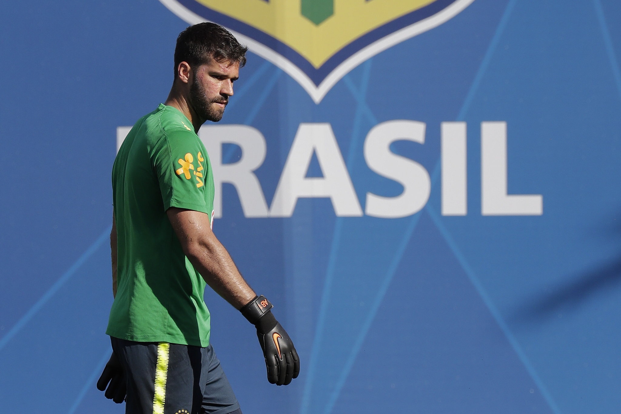 Curious about the goalkeeper for Brazil selection? Understand how the coach picks the number one.