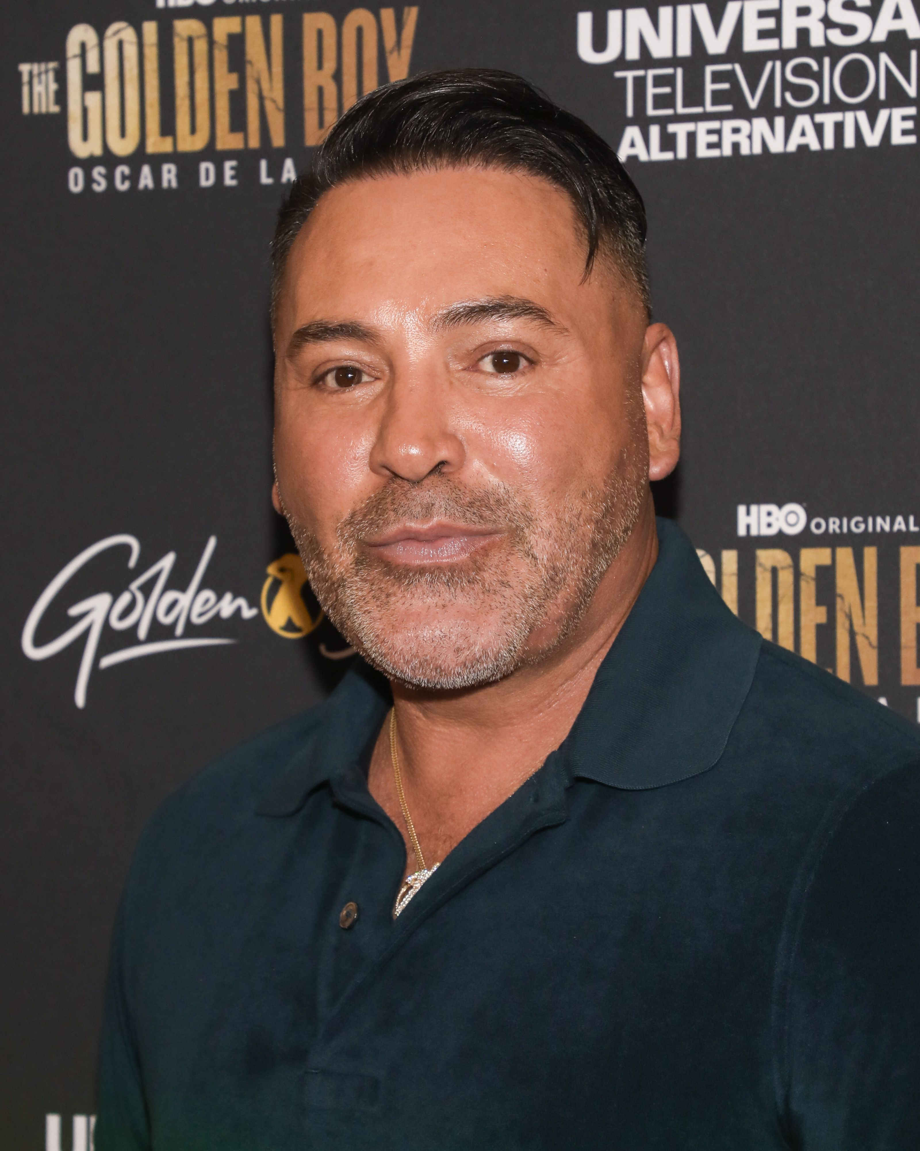 Did Oscar De La Hoya actually pass away? Get the latest facts about the oscar de la hoya death confusion.