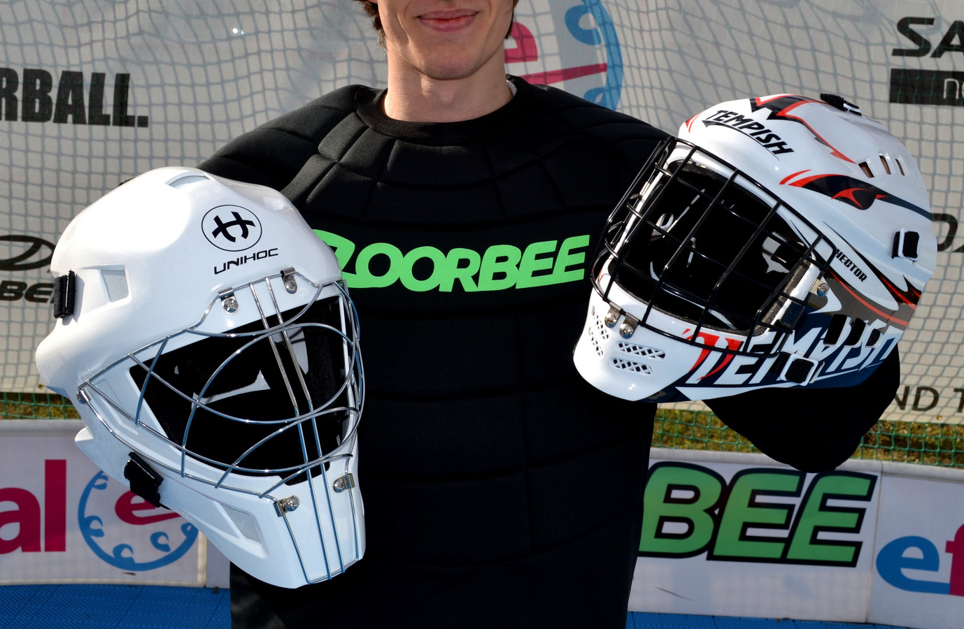 How to choose the right goalie helmet mask? Follow these simple tips for maximum safety.