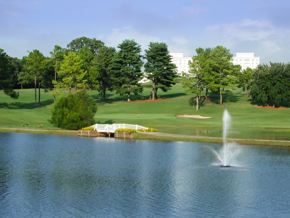 Discover City Club Marietta GA: Location and Amenities