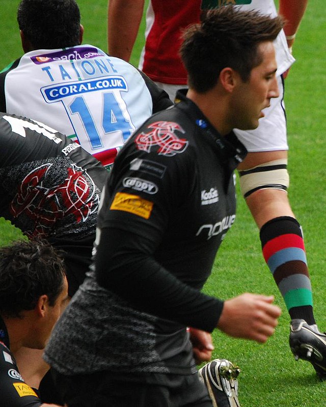 What happened to Gavin Henson rugby career after Wales? (His amazing highs and dramatic lows explained).