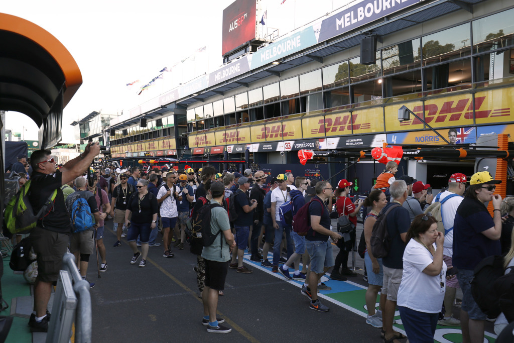 Can fans visit the f1 pit lane? Find out how you might get access during a race weekend.