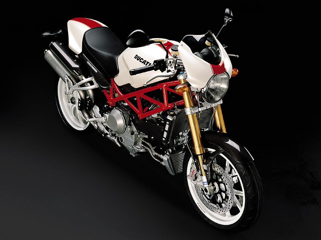 How fast is the ducati s4rs? Exploring its real world speed and power.