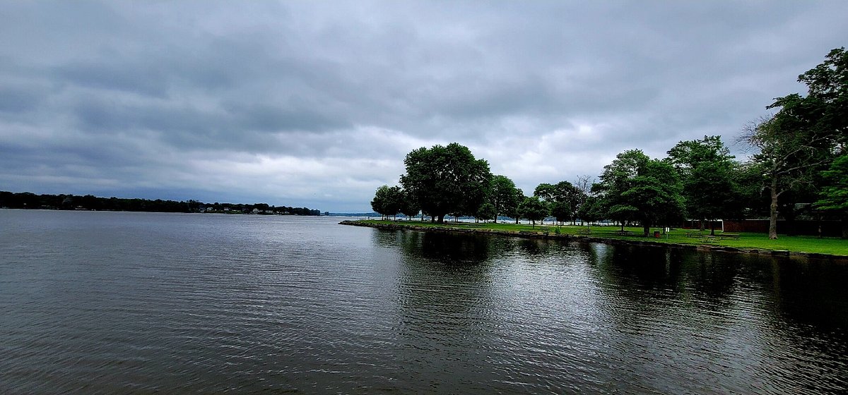Your first visit to Flying Point Park? Get all the essential information you need right here.