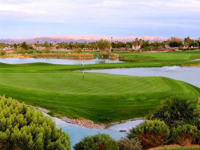 Searching for golf deals in Henderson? Check Wildhorse Golf Henderson NV for great public rates and offers!