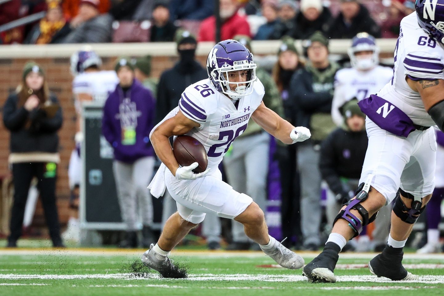 Evan Hull 40 time explained: Understand how fast this prospect really is on the field.