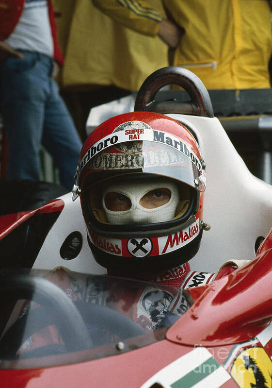 Where can I find images of Niki Lauda? Discover incredible photos of the F1 racing star.