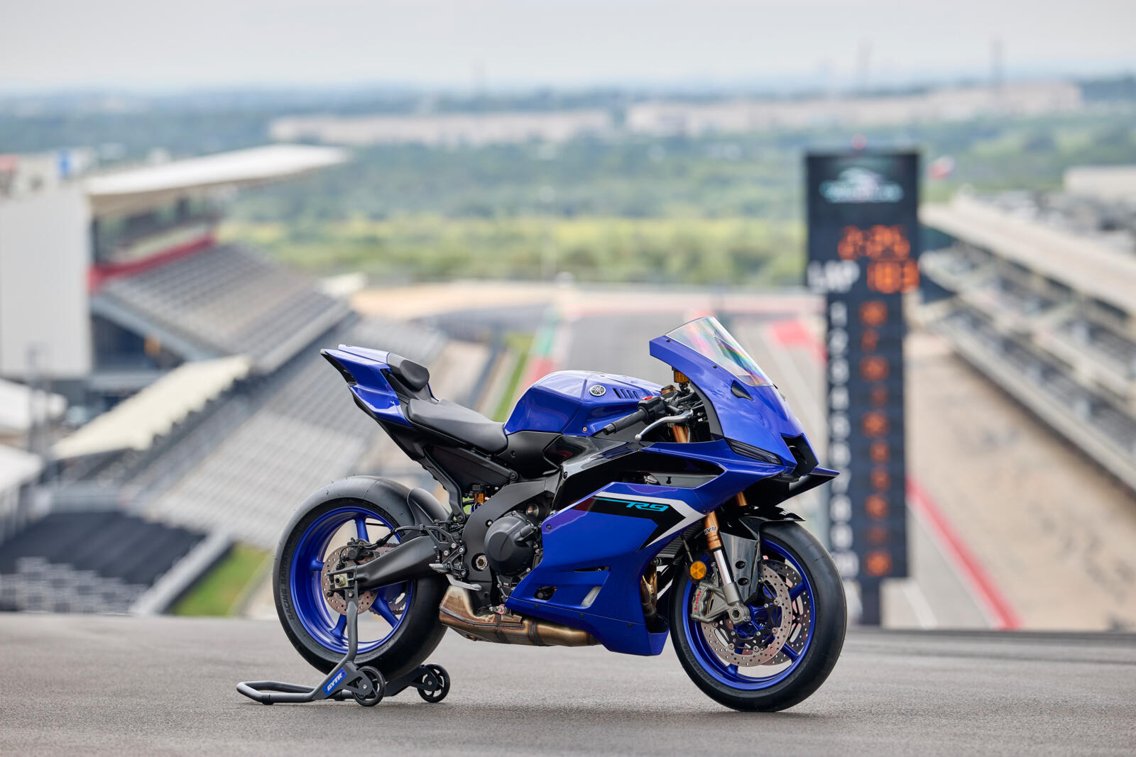 Where can I find the Yamaha motorcycle catalogue? (Discover all new models easily)