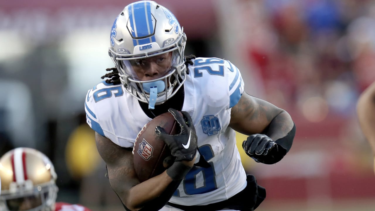Are you searching for the next amazing elusive running backs? These young players are the ones to watch.