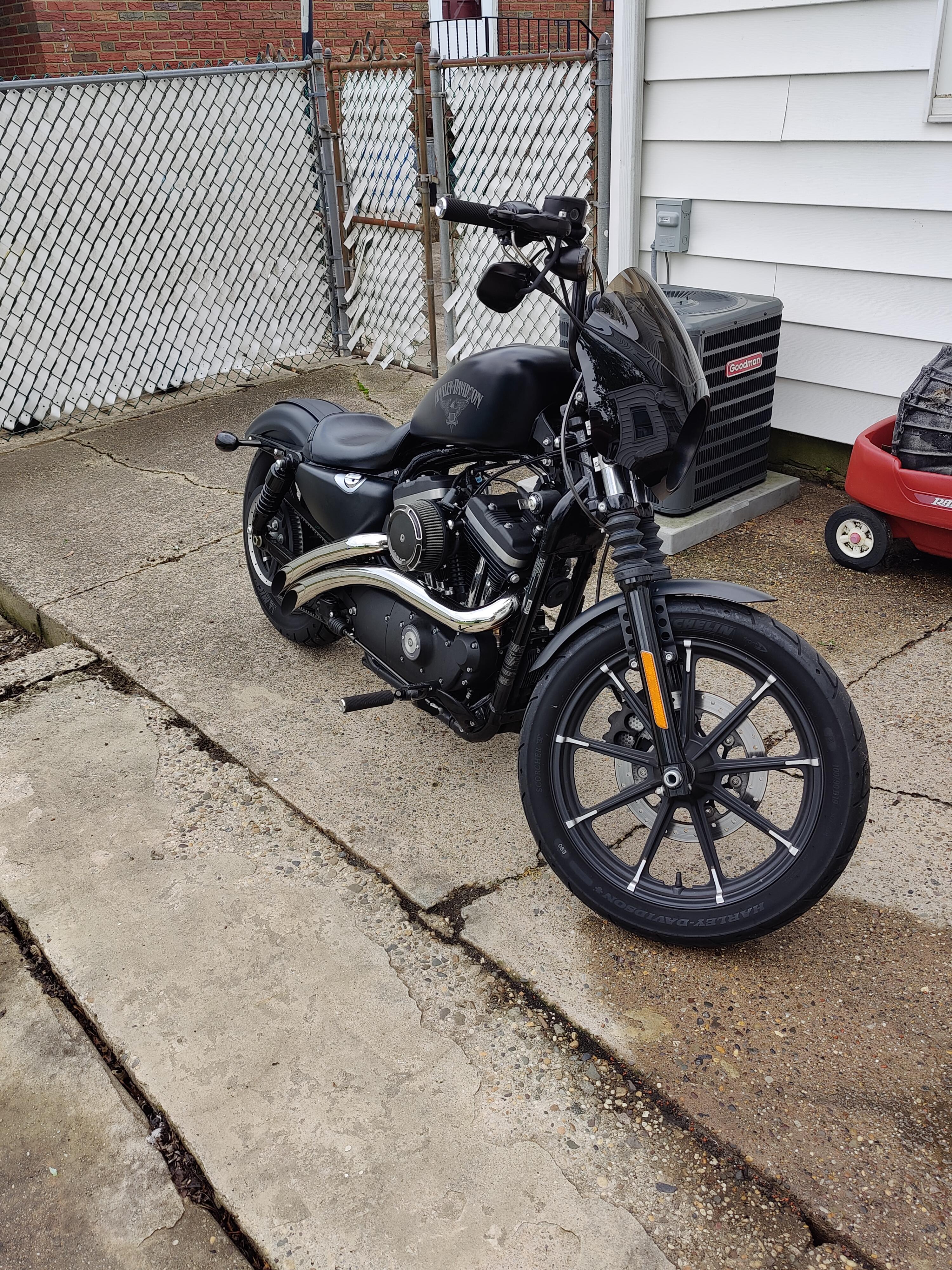 Need to know the 2001 Sportster 883 value? Simple steps to figure out a fair market selling price!
