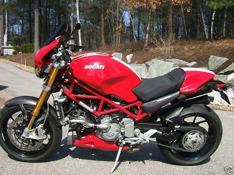 How fast is the ducati s4rs? Exploring its real world speed and power.