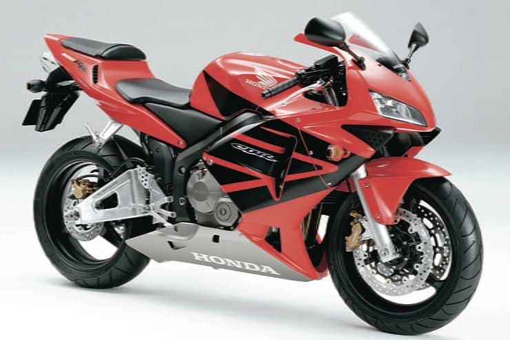 Need the 2003 cbr 600 specs? Get all the key engine and chassis details here.