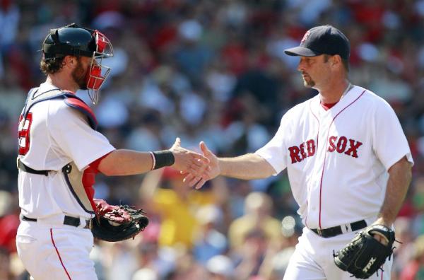 How do pitchers get a win simplified (get the easy-to-understand answer to this common baseball question)?